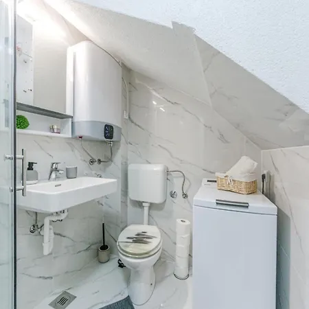 بيت للعطل Grammy بول